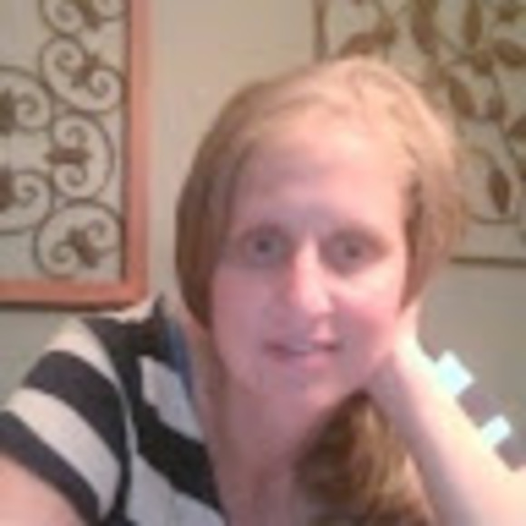 Meet your Posher, Amy - Picture 1 of 1